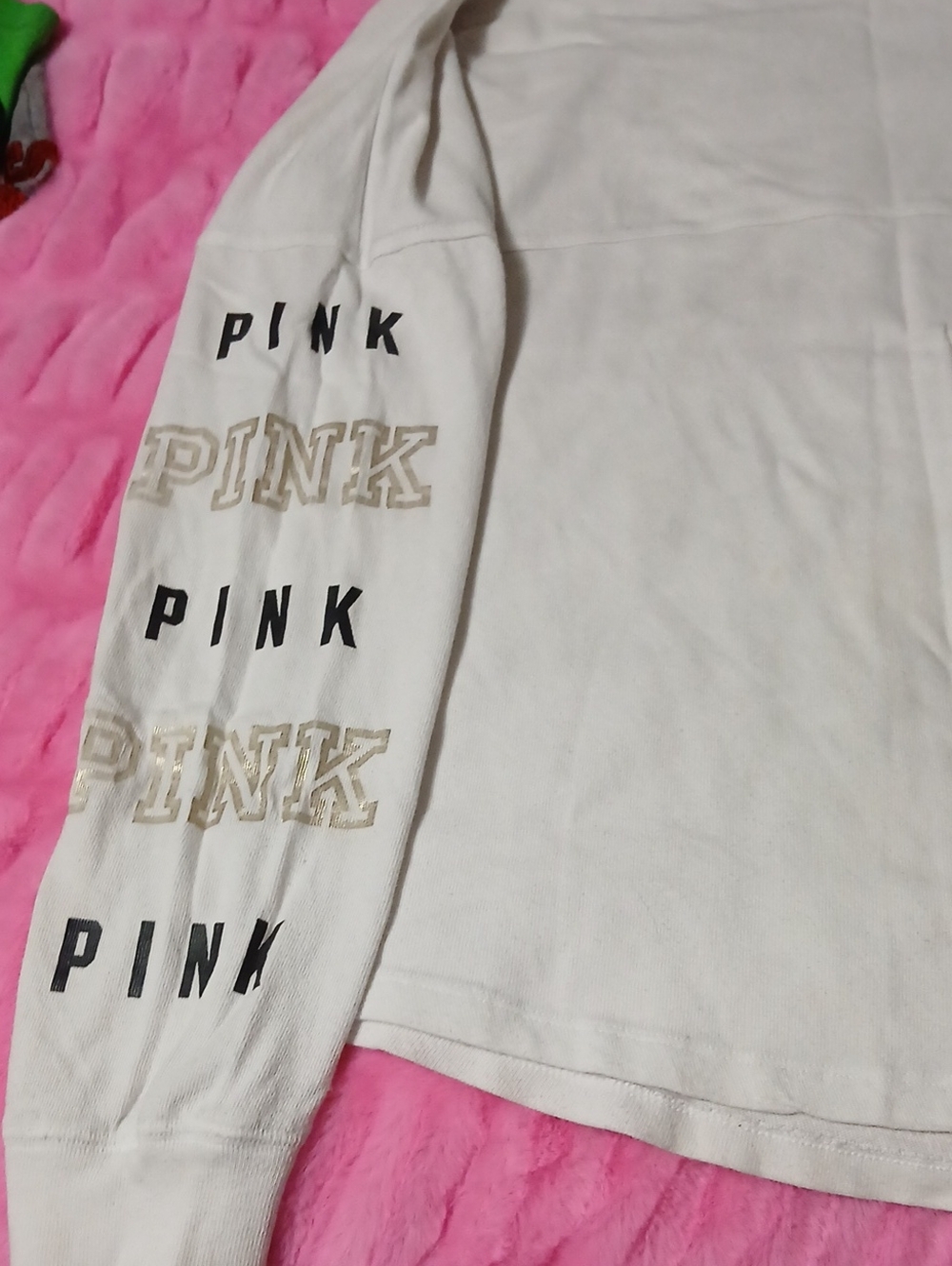 Pink - Picture 2 of 4